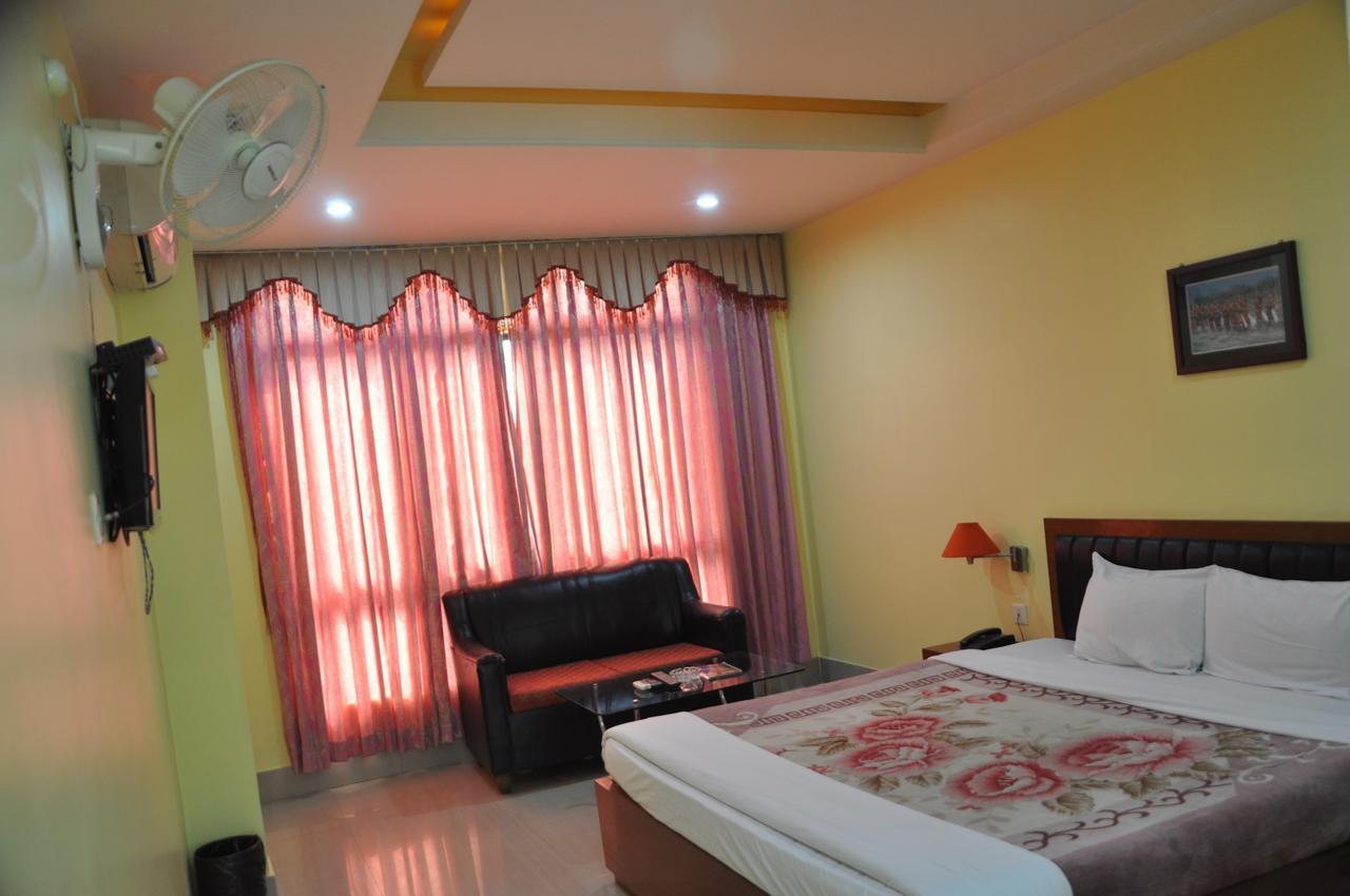 Hotel Dooars Mountain Alipur Duar Bagian luar foto