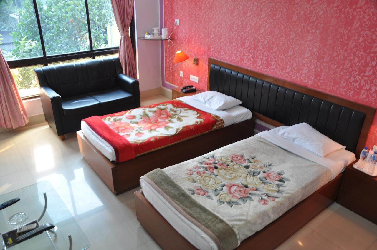 Hotel Dooars Mountain Alipur Duar Bagian luar foto