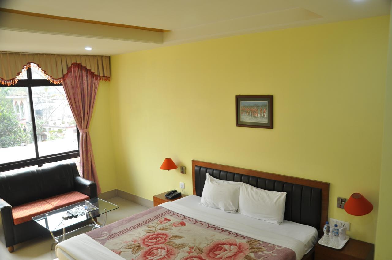 Hotel Dooars Mountain Alipur Duar Bagian luar foto
