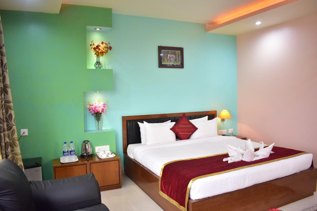 Hotel Dooars Mountain Alipur Duar Bagian luar foto