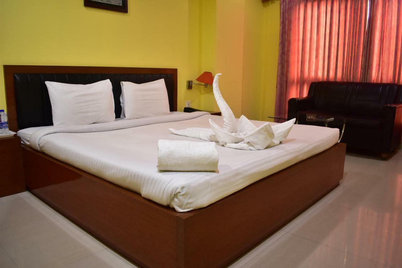 Hotel Dooars Mountain Alipur Duar Bagian luar foto