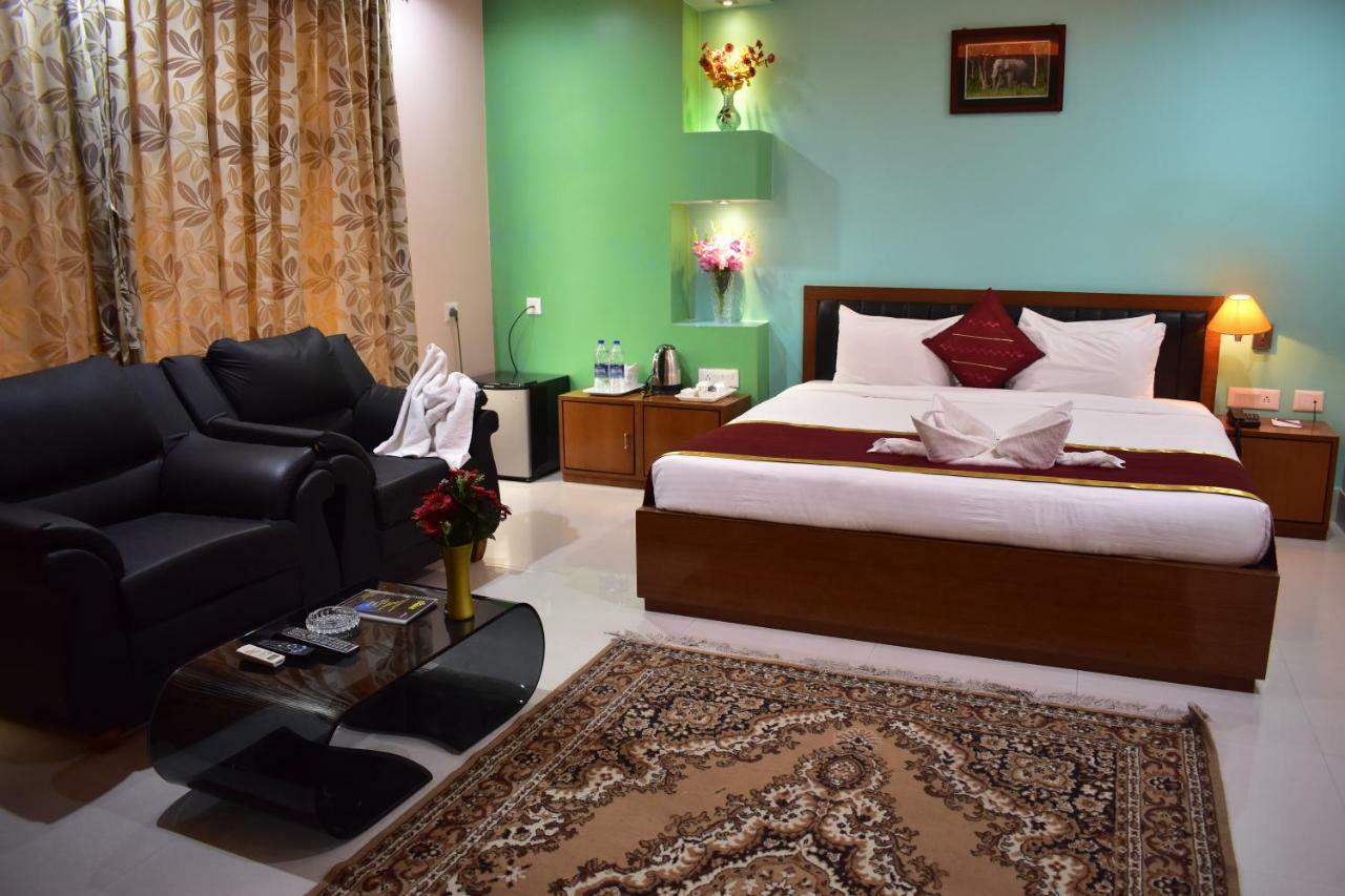 Hotel Dooars Mountain Alipur Duar Bagian luar foto