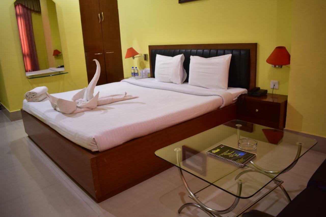 Hotel Dooars Mountain Alipur Duar Bagian luar foto