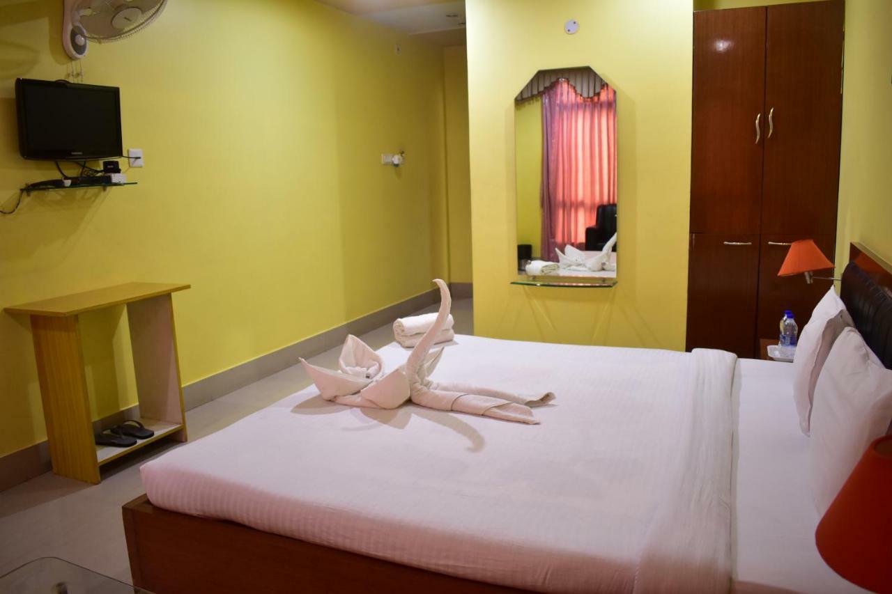 Hotel Dooars Mountain Alipur Duar Bagian luar foto